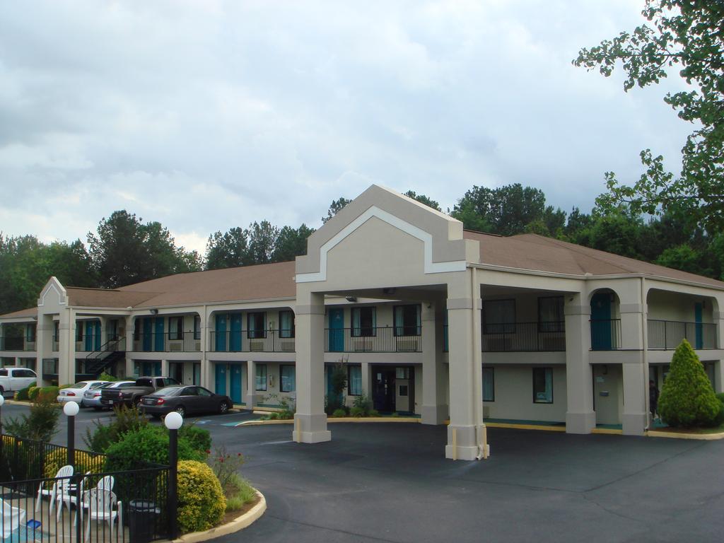 Key West Inn - Roanoke Room photo